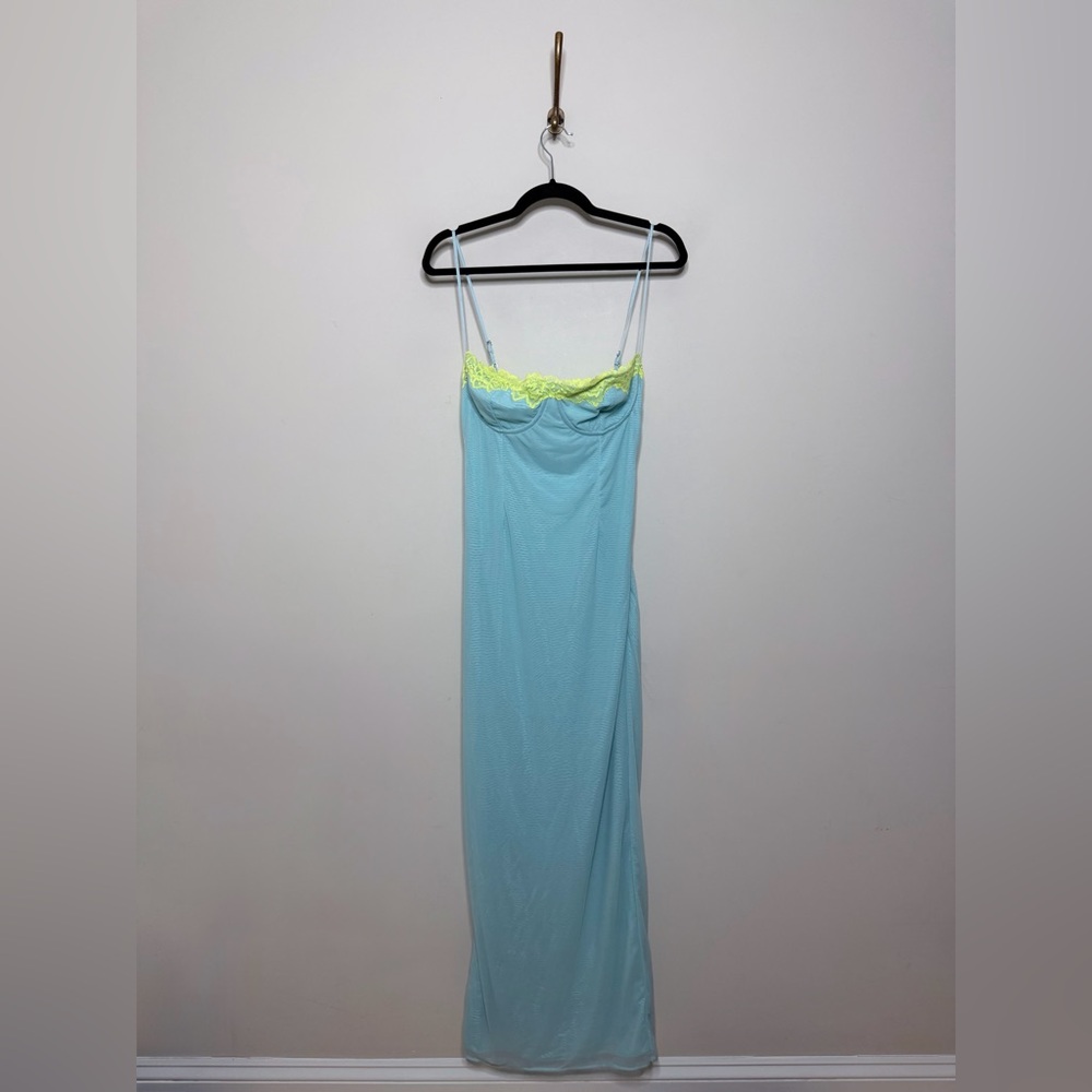 House of CB Aiza Ocean Blue Contrast Lace Maxi Dress Large - Picture 4 of 11